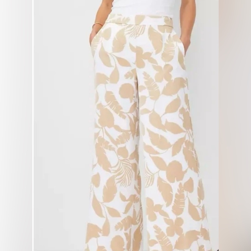 Ann Taylor Cream silky Floral Wide Leg Palazzo pants sz 10 - Picture 3 of 4